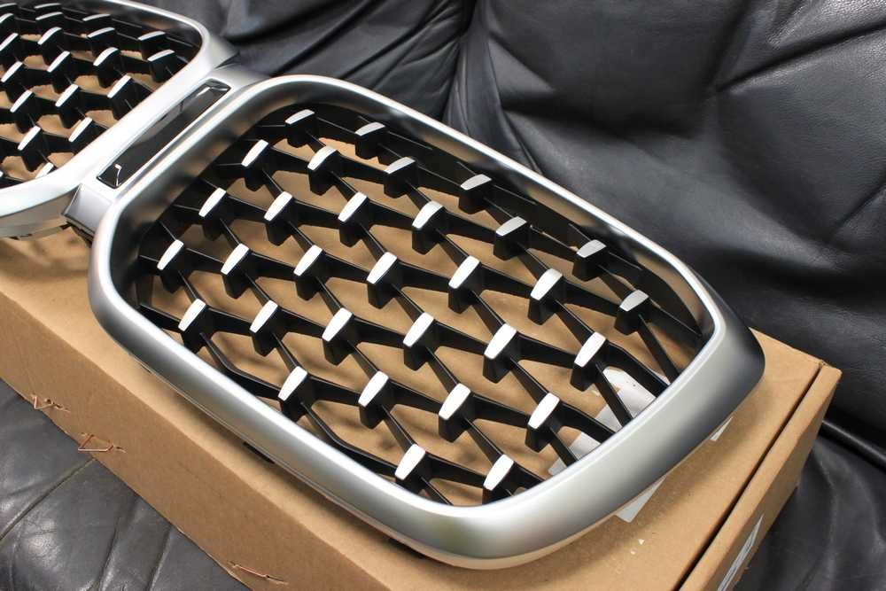Grill Atrapa OEM M-SPORT BMW X3 G01 LCI Chrom bez FP