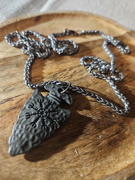 Wisiorek meski unisex nordycki Vegvisir ochrona amulet