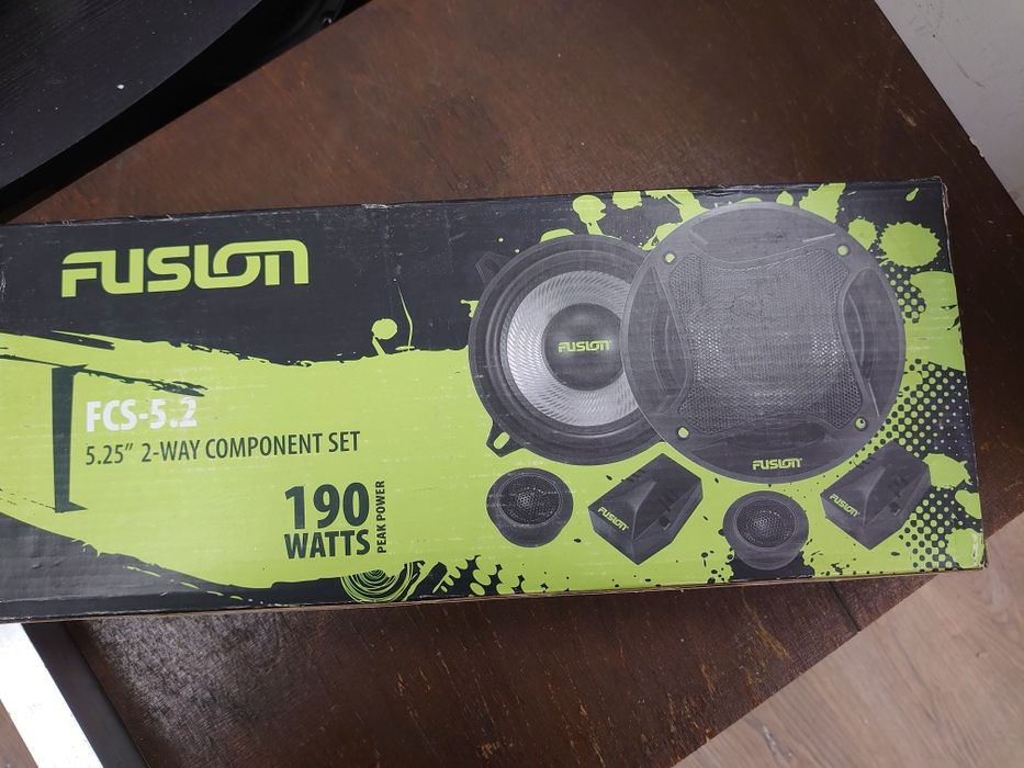 Автомобильные динамики. Бюджетная двухкомпонентная ас  Fusion размер13
