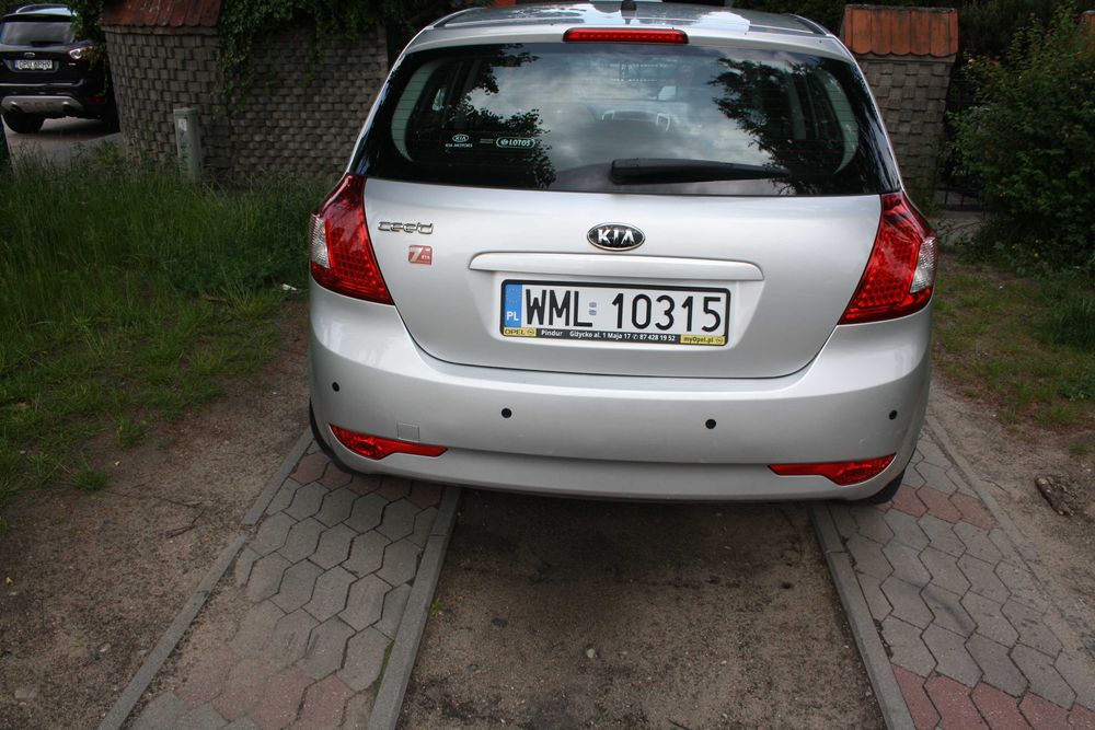 kia ceed 1.4 benz,hatchback, 2011r