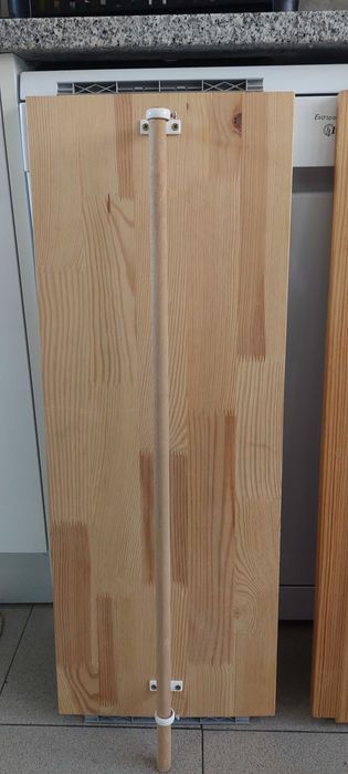 Prateleiras de madeira