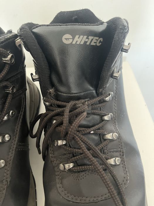 Bota Hi-tec usada