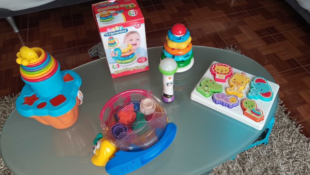 Pack de 5 brinquedos 6/36 meses