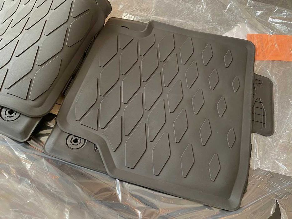 ID4 ID3 ID.4 ID7 Коврики оригинал! багажник оригінал текстильні