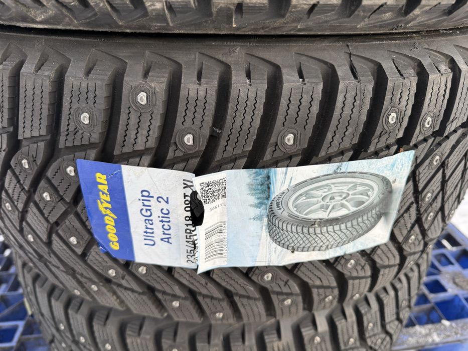 235/45 r18 Goodyear UltraGrip Ice Arctic 2 НОВАЯ