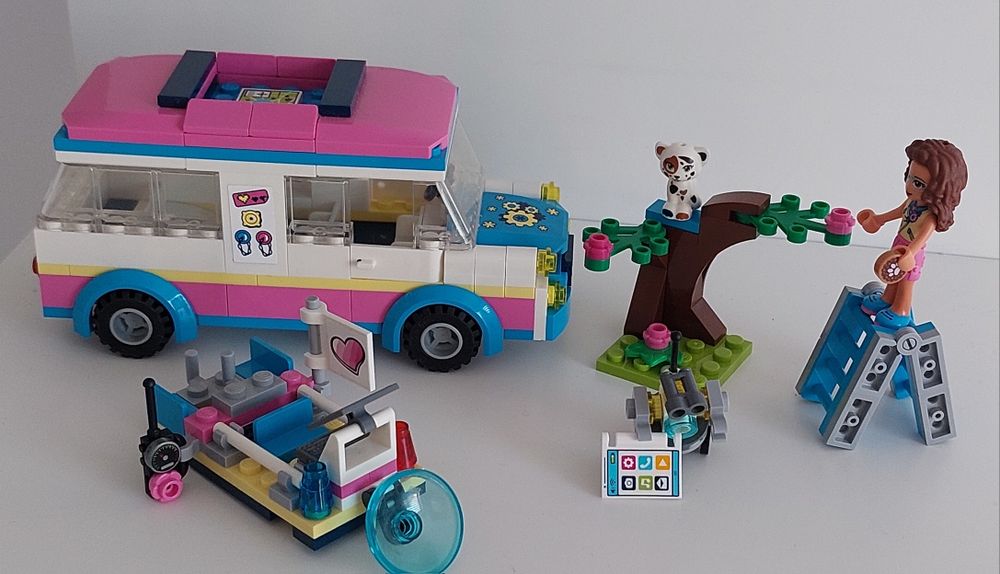 Zestaw Lego Friends 41 333 furgonetka Oliwii