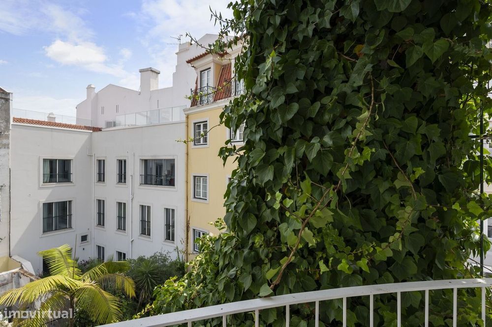 Moradia T4 com jardim, Lapa, Lisboa