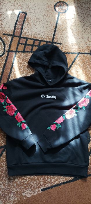 Zestaw 2 bluzy dresowe rozmiar s. Bluza w róże