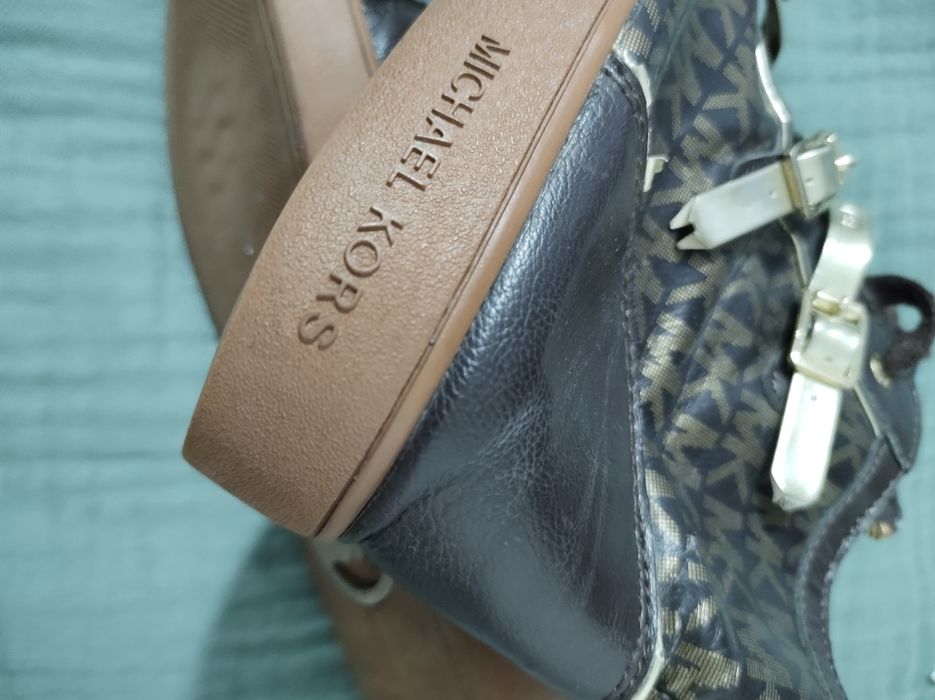 Michael Kors Hit!!