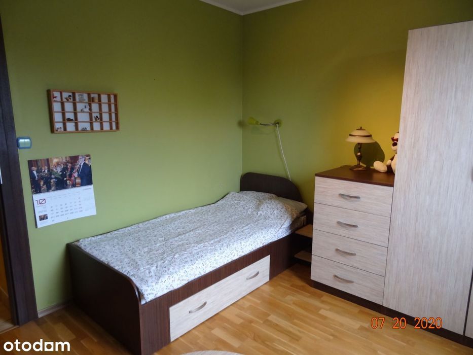 wynajmę 3 pok mieszkanie na 1 piętrze z balkonem