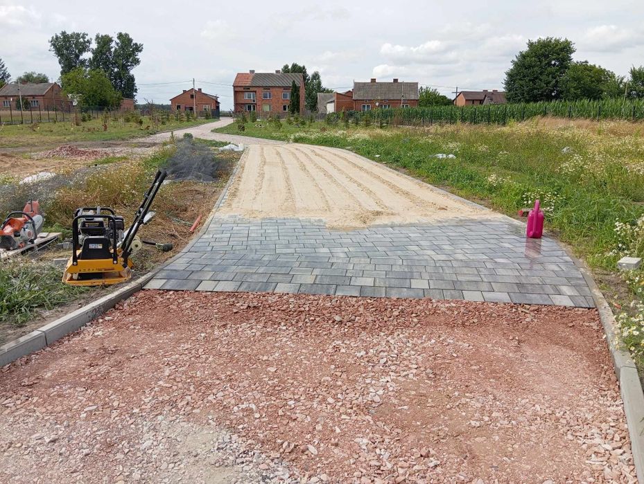 Układanie kostki brukowej