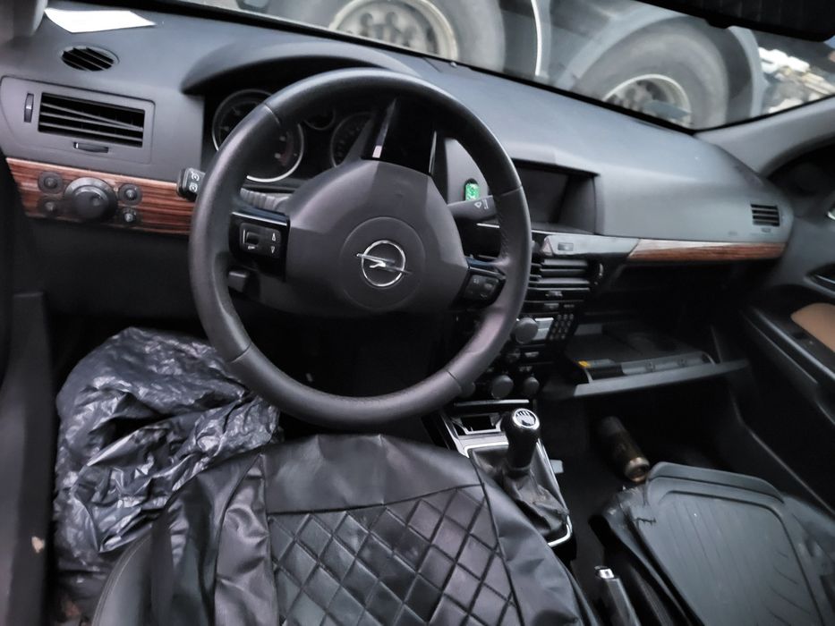 Drzwi lampa klapa lusterko opel astra III  H 1.9d