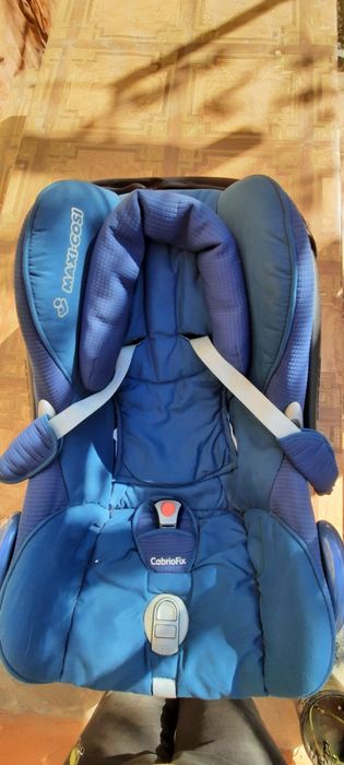 Автокрісло Maxi-Cosi CabrioFix (0–13 кг)
