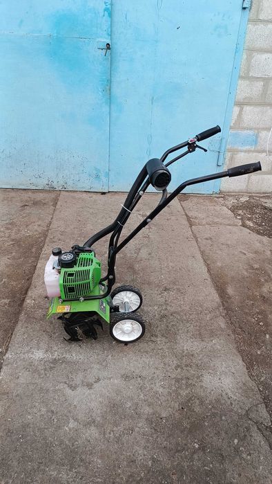 Продам мотокультиватор новий