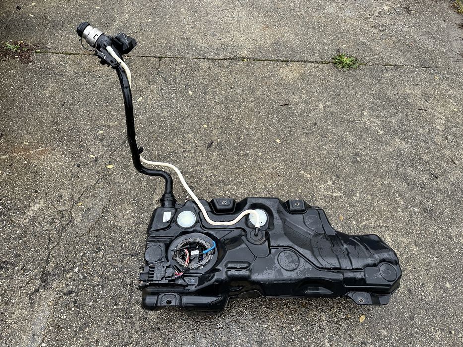 Volkswagen Golf VII zbiornik bak paliwa 1.6 TDI 2.0 TDI VW