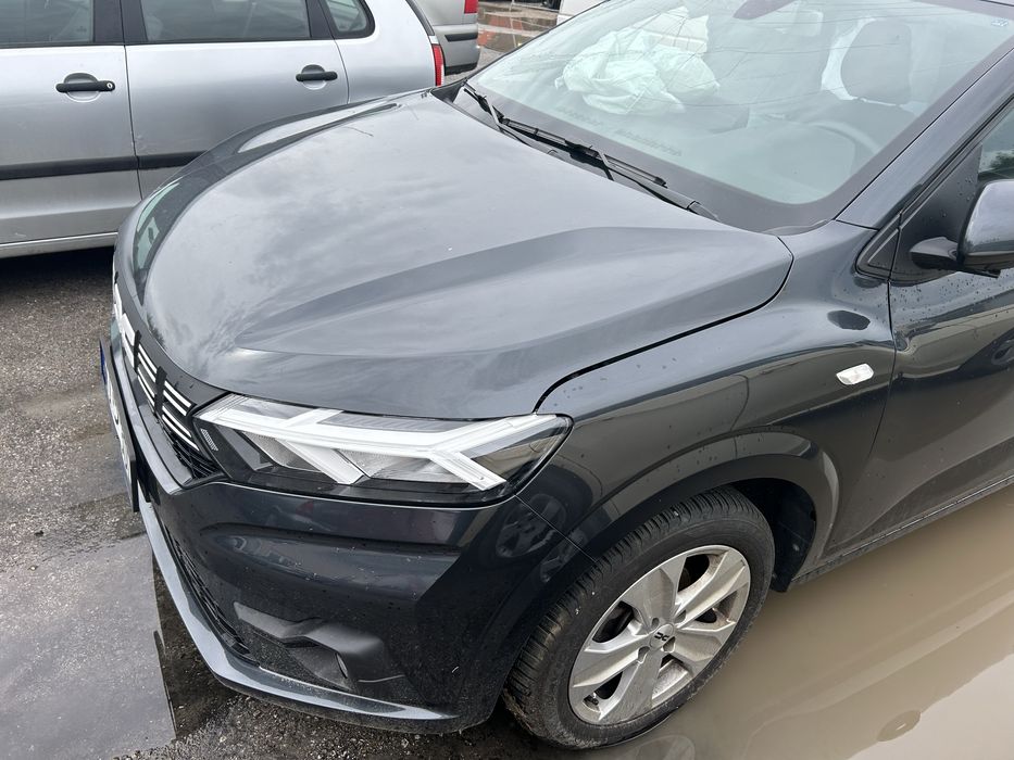 Kompletny przôd Dacia Sandero 2022 ROK