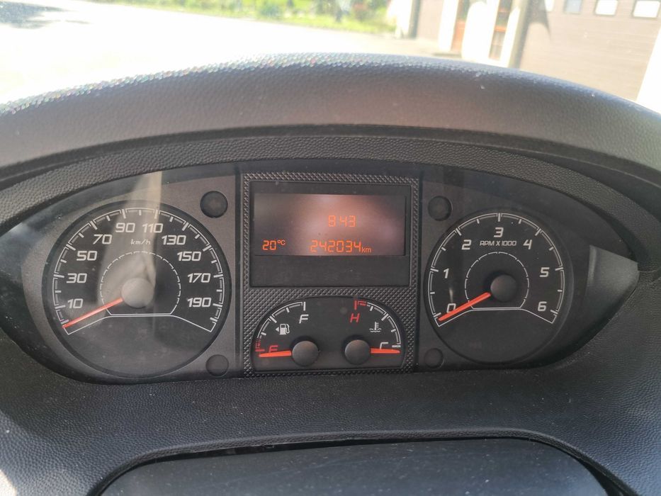 Fiat Ducato 2,3 MultiJet L3H2 uszkodzony silnik