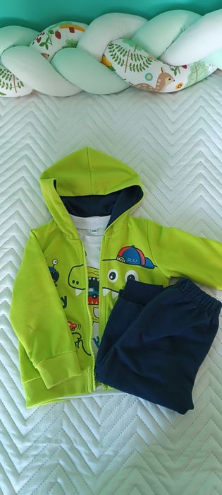 Conjunto fato treino menino 12M