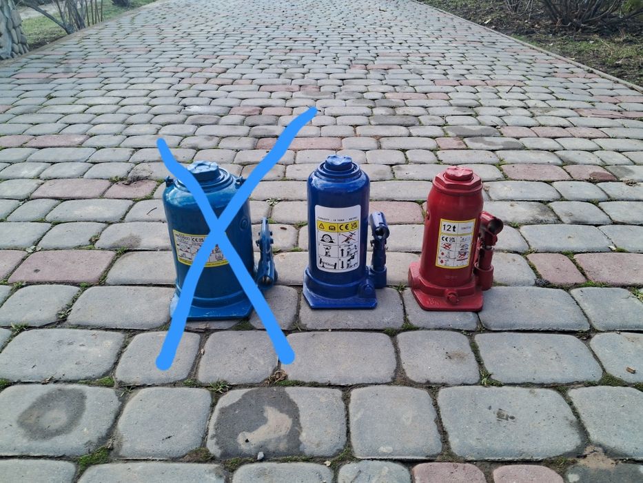 Продам домкрати нові