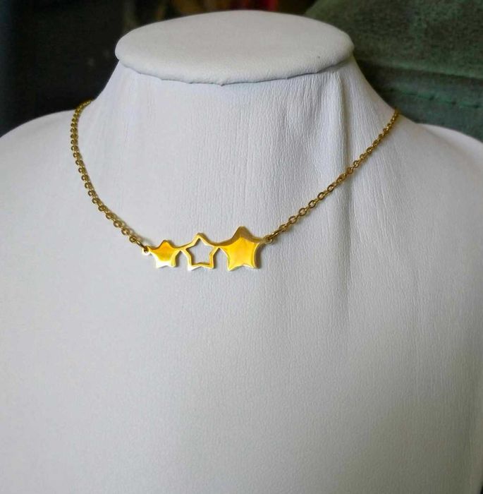 Colar Aço Dourado c/ Estrelas Triplas NOVO