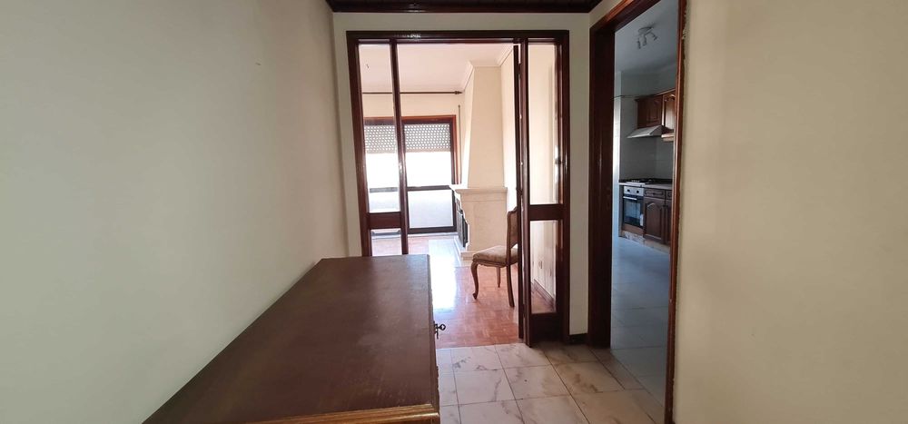 Apartamento T3, estacionamento em Espinho