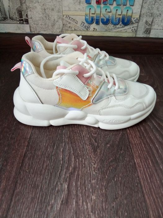 Кросівки 38р-24см