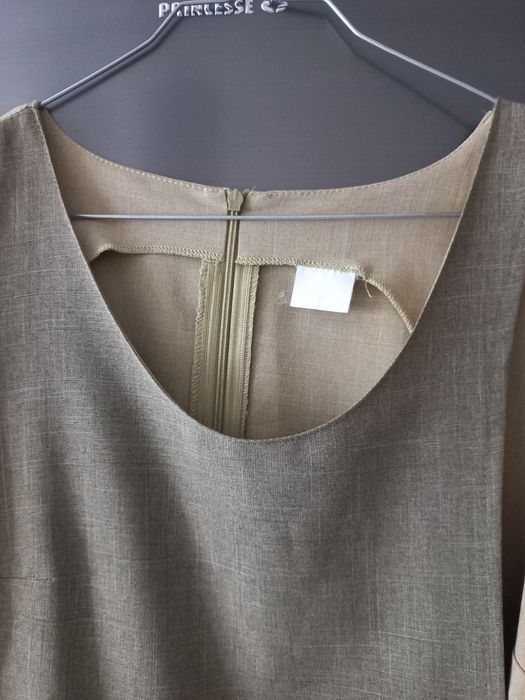 Vestido comprido em 2 tons de verde seco