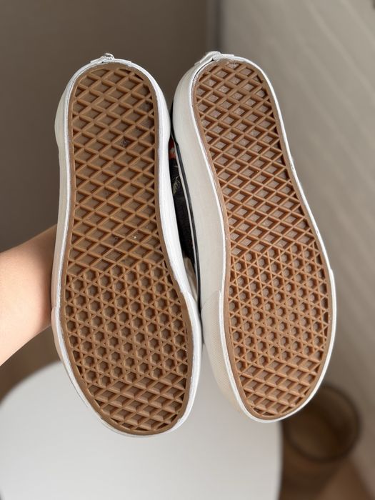 Кеди жіночі vans old skool garden floral 39, 25см