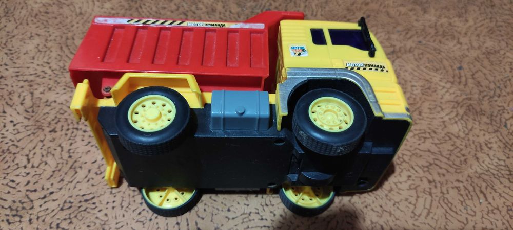 Грузовик- самосвал