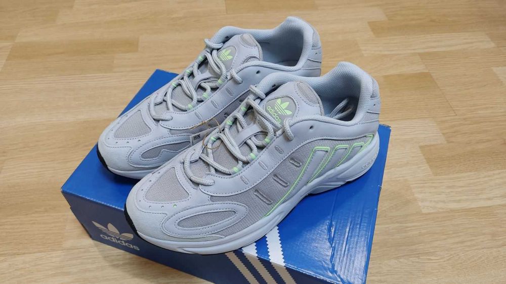 Продам кросівки-Adidas Falcon -43(EUR) наш-42.Нові. Оригінал.