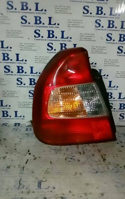 Farolim esquerdo HYUNDAI Accent II (LC)