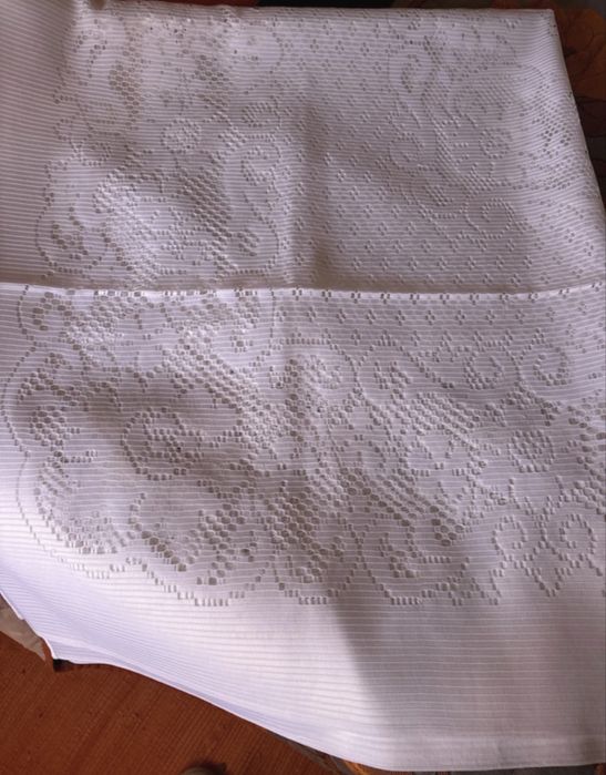 Toalha rendada como nova