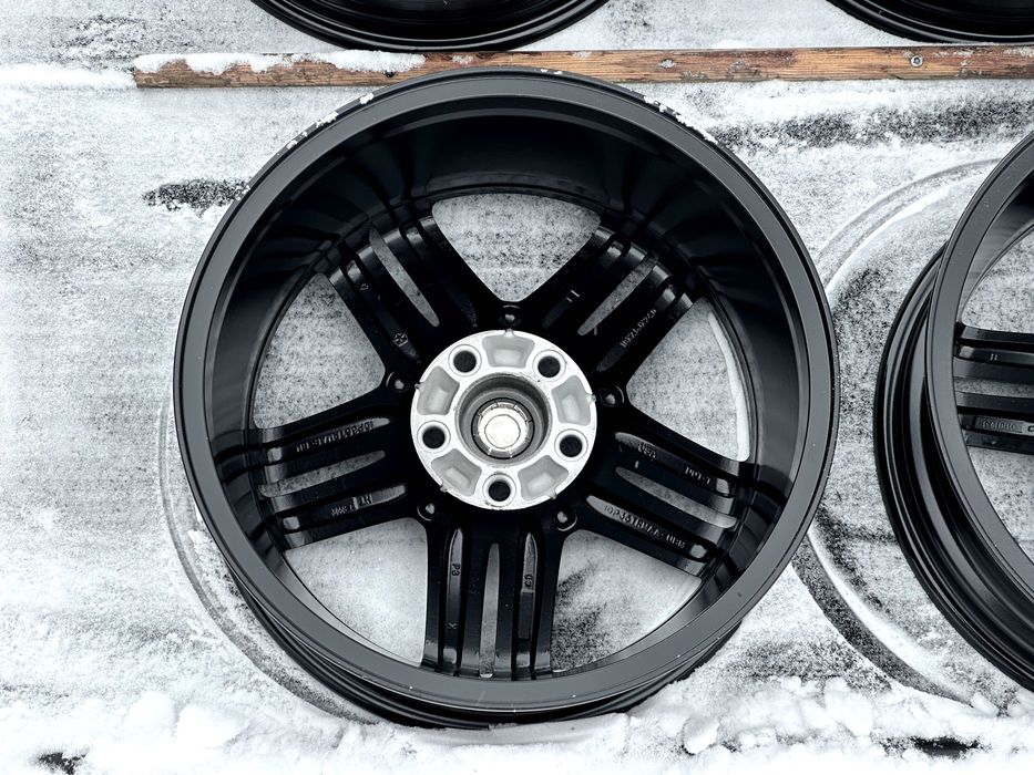 диски R18 7.5j ET24 5x115 dia71.6 Chrysler 300C