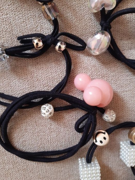 Заколки та резинки для дівчинки