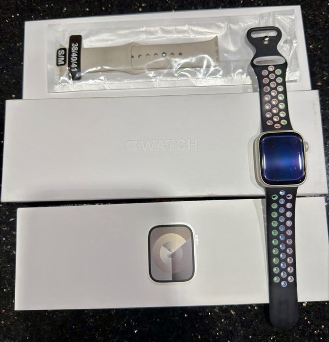 Apple Watch Series 9 41 mm GPS – Starlight Sport
