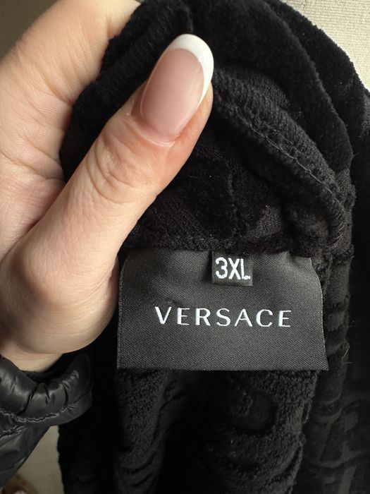 Bath robe premium vitkac farfetch versace gianni Old money