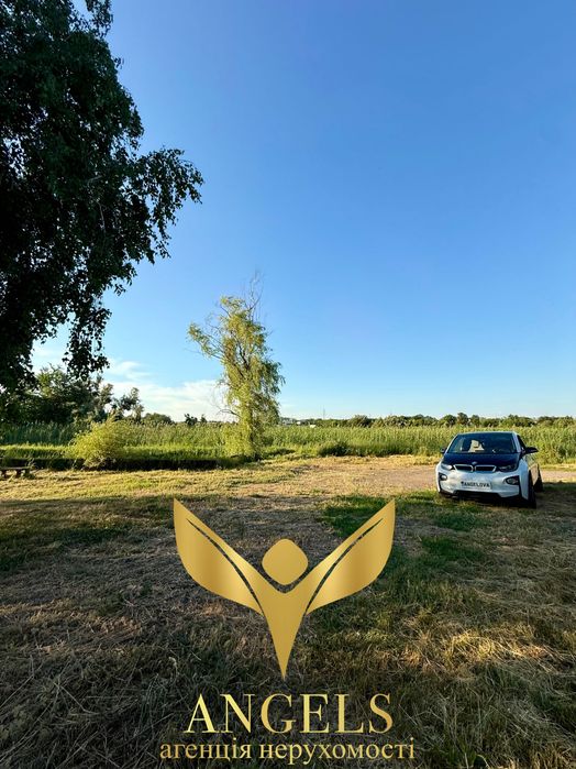 Продаж укомплектованого 2-поверхового заміського будинку  в 5 хв від м. Кропивницький: власний став, сауна та колиба