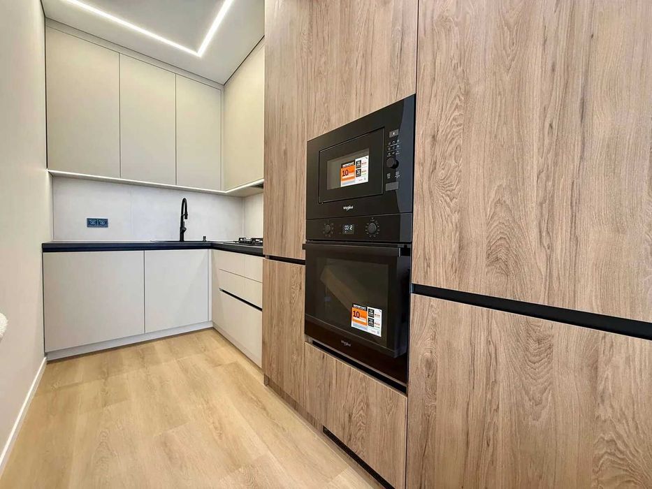 1-кімнатна з новим ремонтом, 42 м2