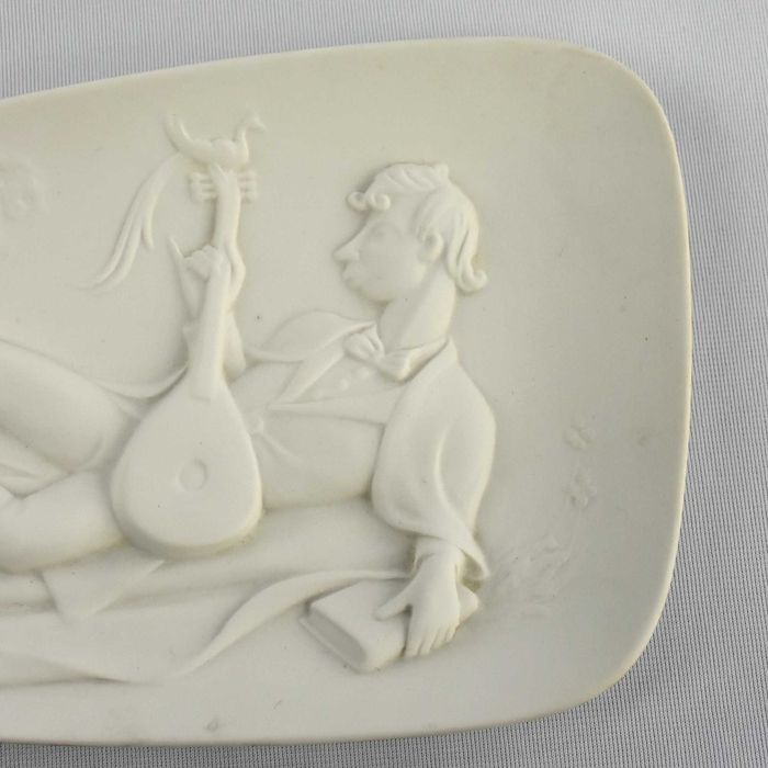 Placa / covilhete “Jasper Ware” em biscuit Artibus nº 3