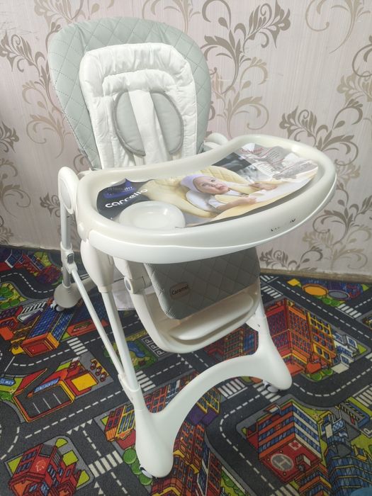 Дитячий стільчик для годування Carrello Caramel