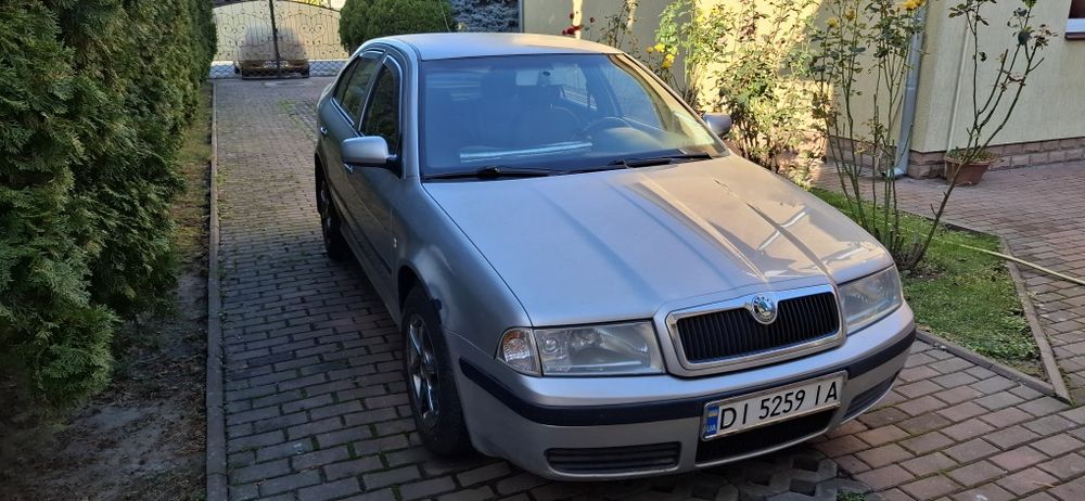 Автівка в доброму технічному стані,рік випуску 2006,кро