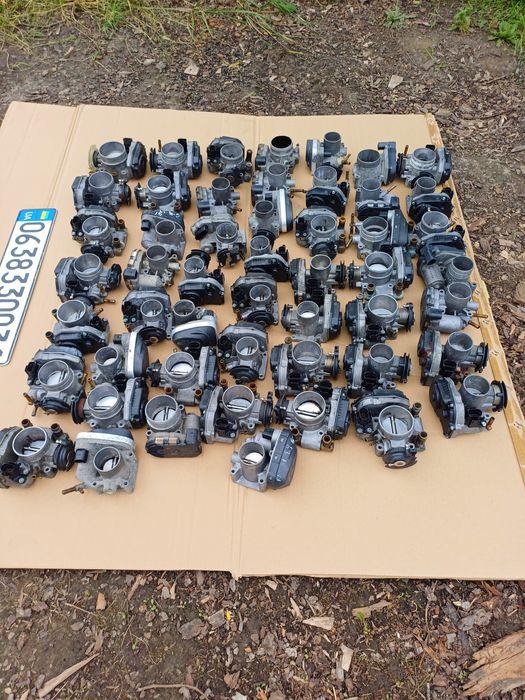 Дросельна дросельні заслонка Volkswagen Golf Passat Audi Skoda Seat