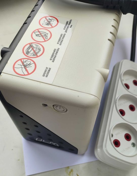 UPS PowerCom WAR-500A