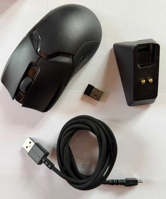 Razer Viper Ultimate - myszka bezprzewodowa lub przewodowa stan idealny -idealna pod gaming!