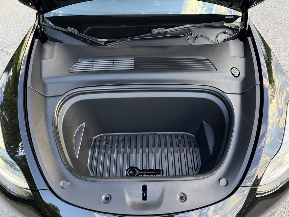 Tesla Y 2021 Long Range Dual Motor