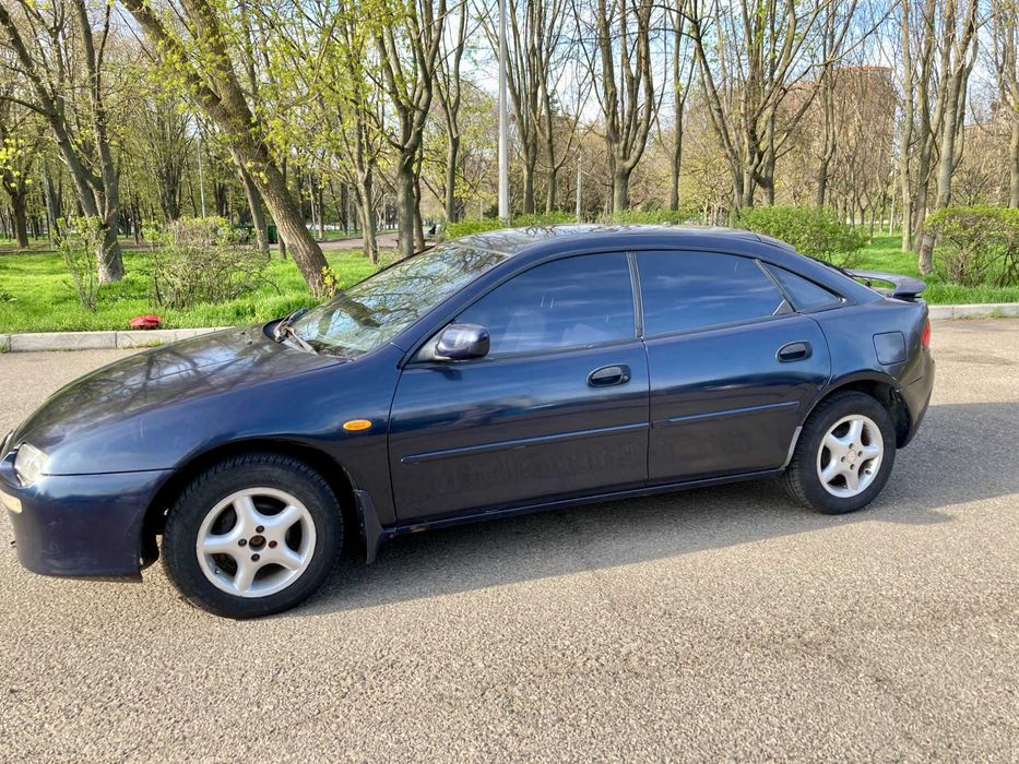 Mazda 323 1997 продаж