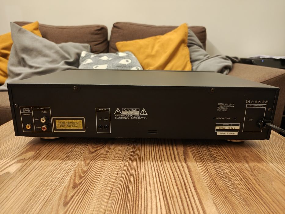 Harman Kardon HD 710