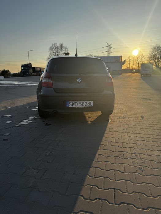 BMW SERII 1 2006r 116i