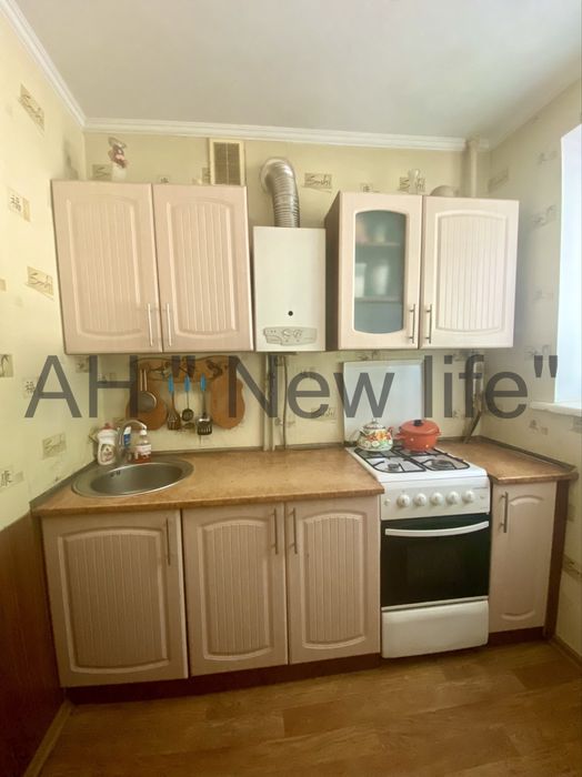 Здам 1к. Пр-т Перемоги. Для пари або однієі жінки.