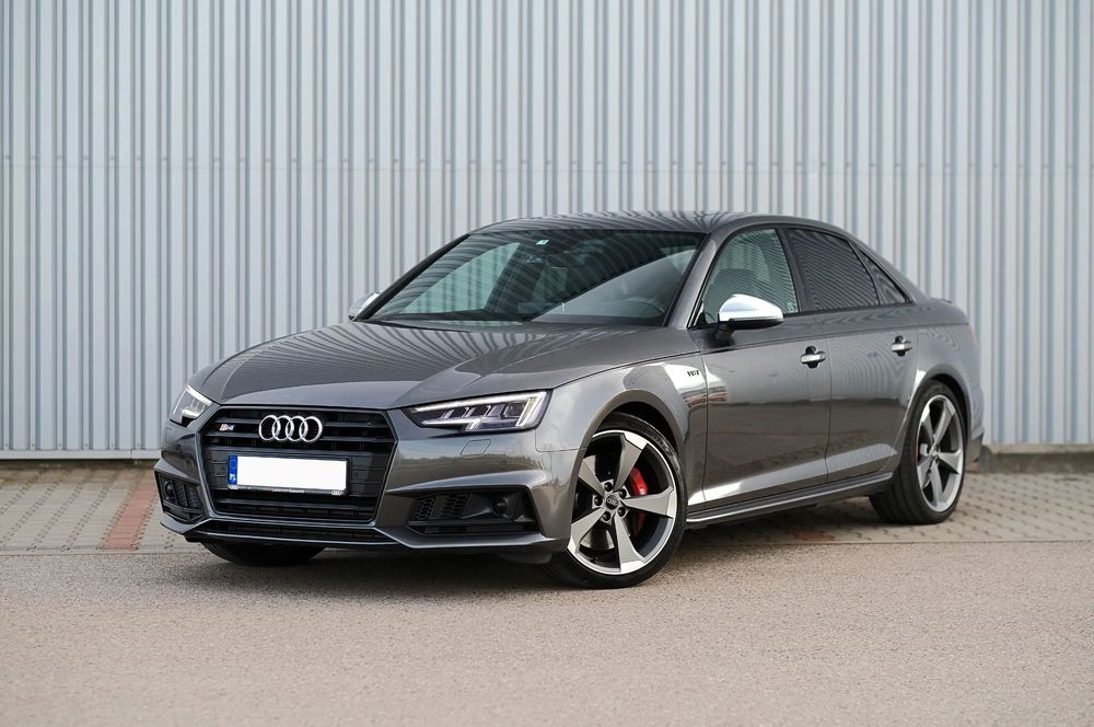 Audi S4 Limousine